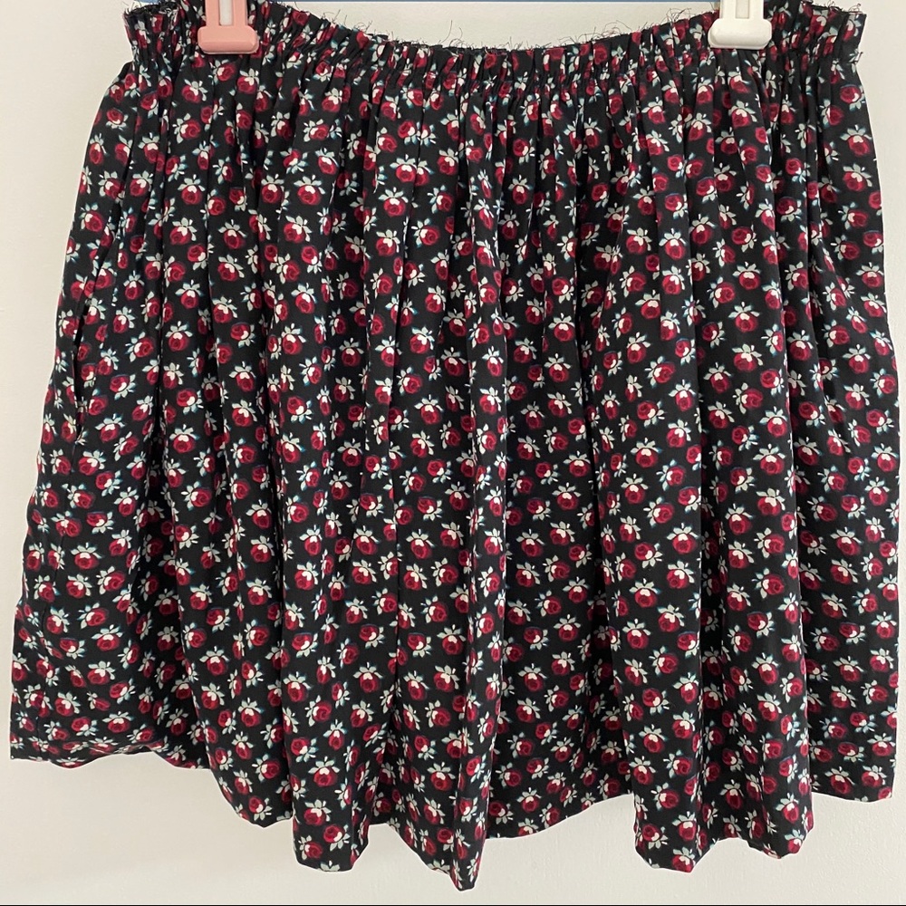 Girl by Band of Outsiders 100% Silk Rose Skirt